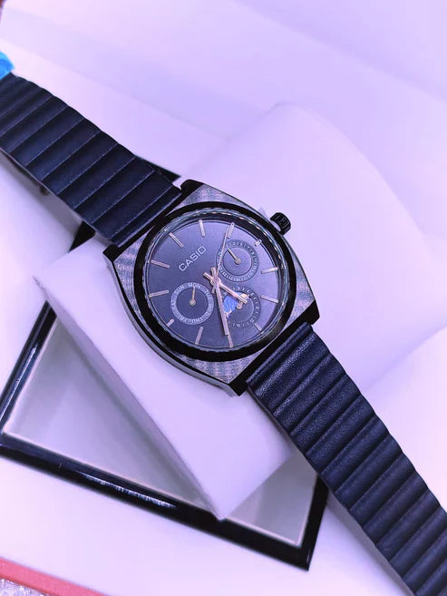 CA Signature Men's Watch Bold Look, Premium Build