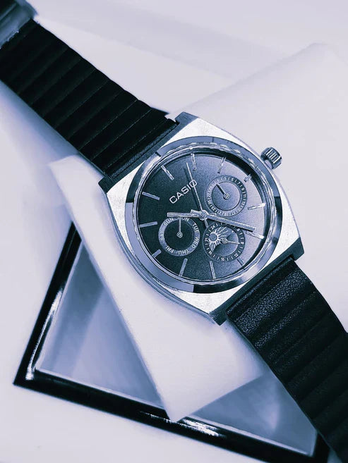 CA Signature Men's Watch Bold Look, Premium Build